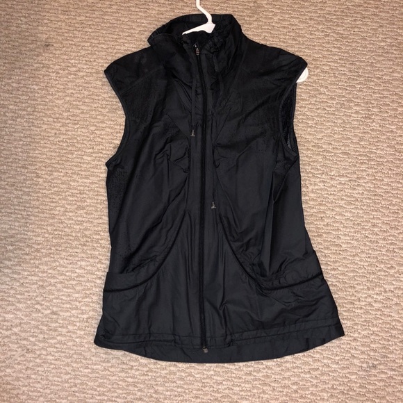 Clothing - Picture 3 of 14